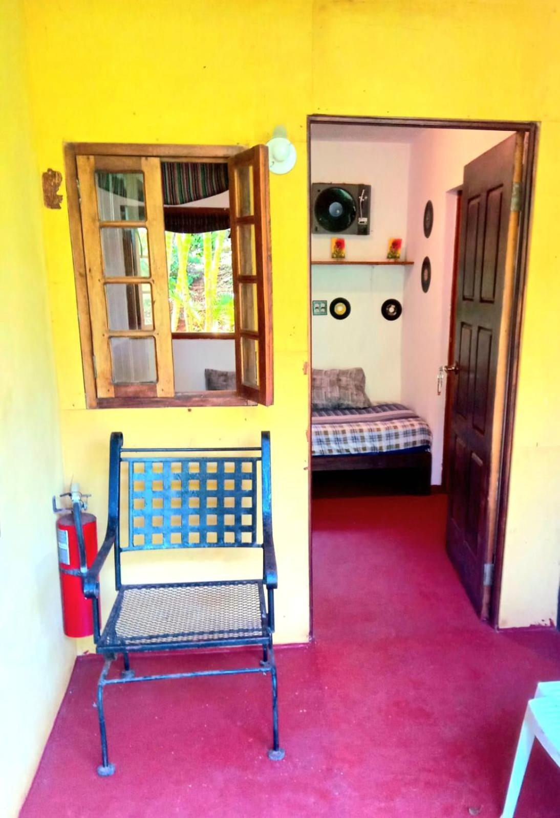 La Familia Guest House And Natural Farm Port Antonio Exterior photo