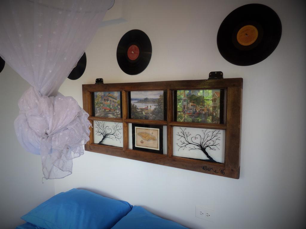 La Familia Guest House And Natural Farm Port Antonio Exterior photo